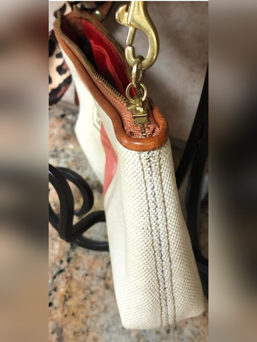 NIB Coach Cream and Red Linen and Leather Wristlet with Heritage Stripe Full Inc - Picture 5 of 15